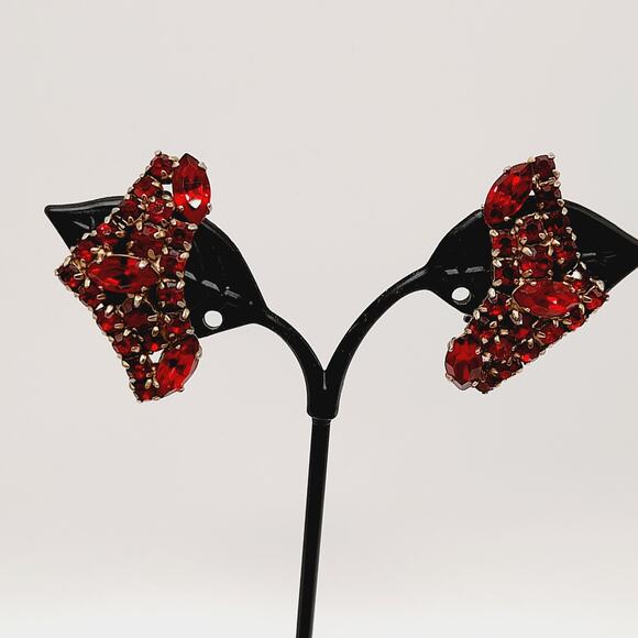 Vintage Red Rhinestone Ear Climber Clip Earrings Gold Tone - Picture 2 of 10